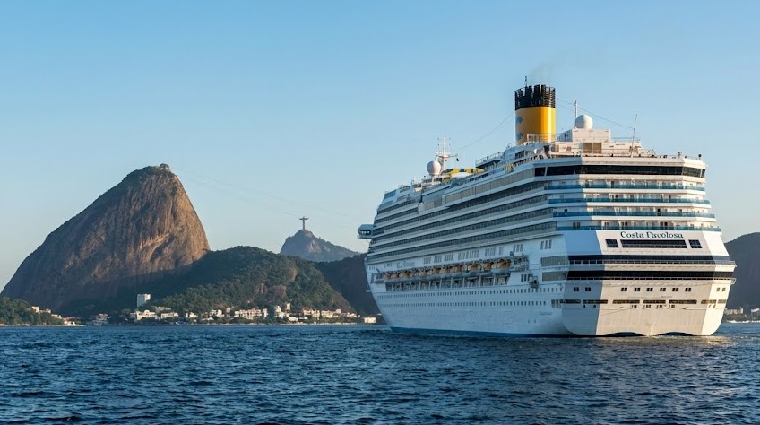 Cruzeiros Saindo de Itajaí